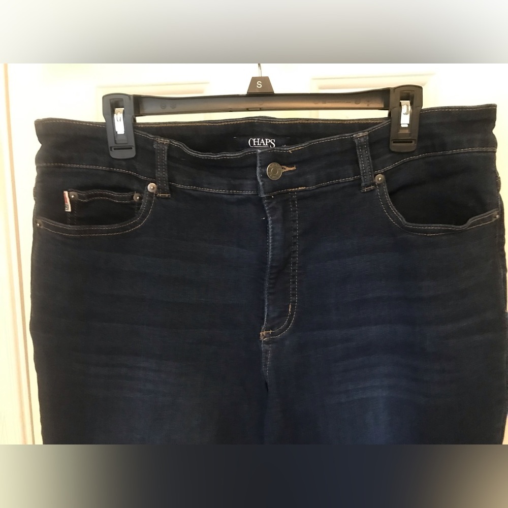 CHAPS size 16 denim crop jeans.